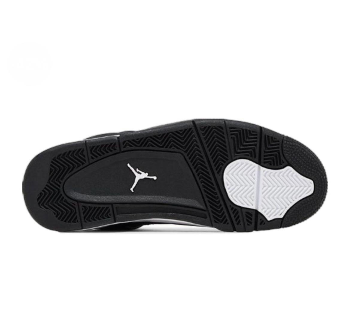 Air Jordan 4 Retro “ thunder white “