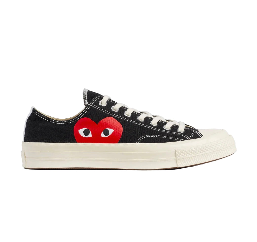 Converse Red Heart Chuck Taylor All Star ’70 Low Sneakers
Black