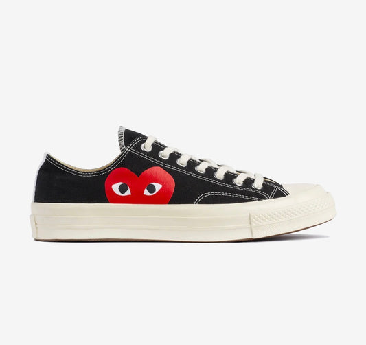 Converse Red Heart Chuck Taylor All Star ’70 Low Sneakers
Black