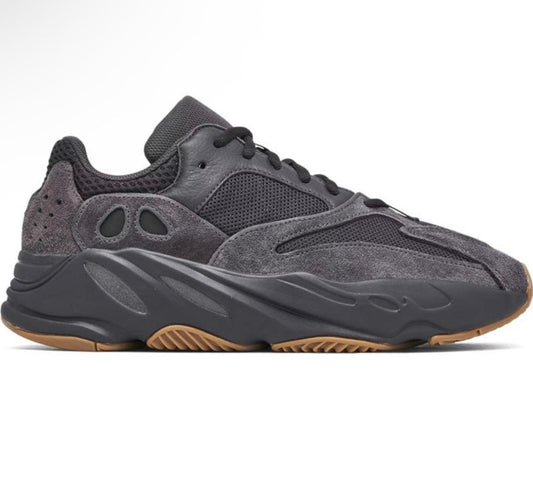 ADIDAS YEEZY
BOOST 700
UTILITY BLACK