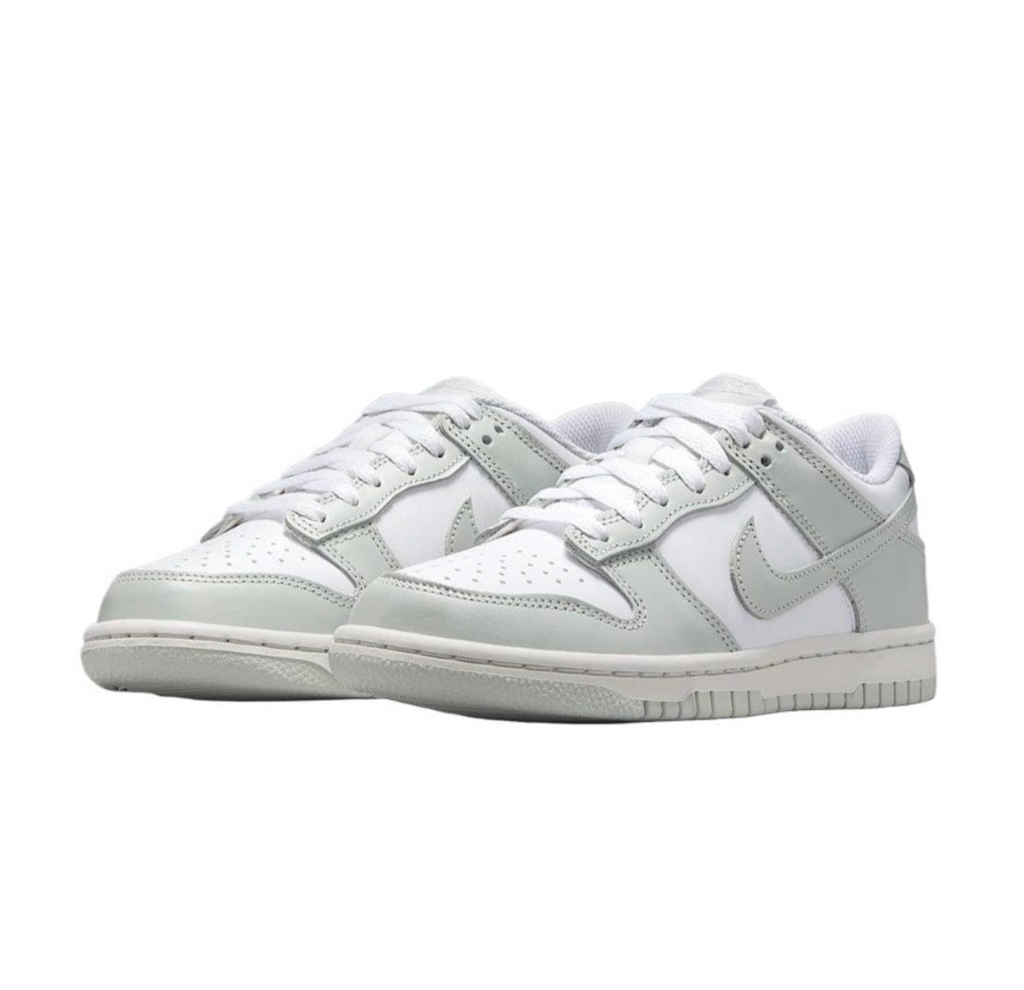 NIKE DUNK LOW PHOTON DUST