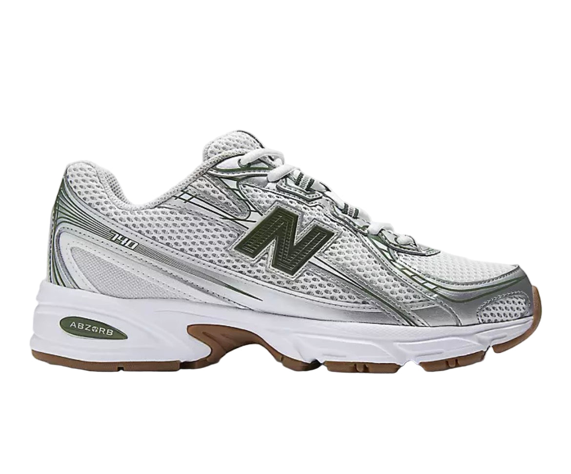 New balance “740”