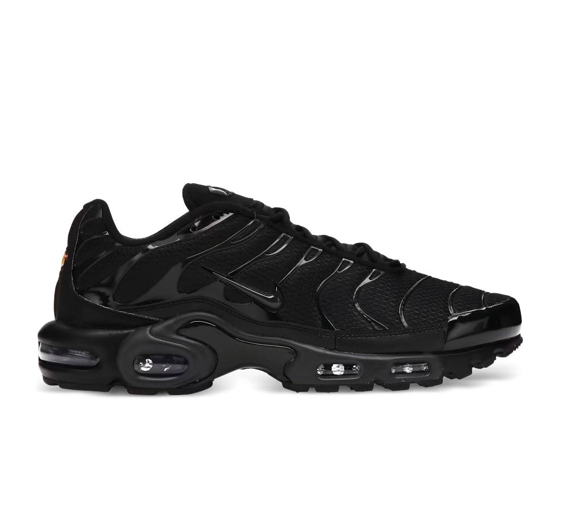 Nike Black TN Air Max Plus